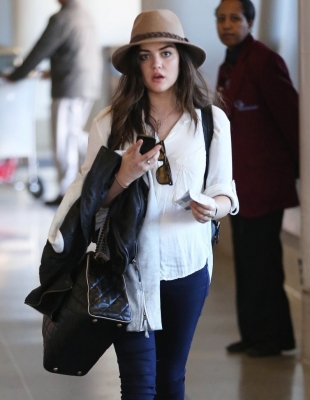 AtLaxAirport2013-02.jpg