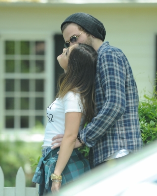Lucy_and_Joel_Crouse_in_Los_Angeles_09-05-2014_22.jpg