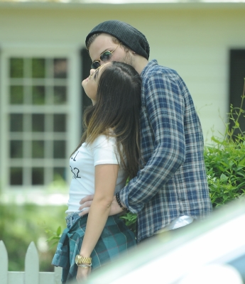 Lucy_and_Joel_Crouse_in_Los_Angeles_09-05-2014_23.jpg
