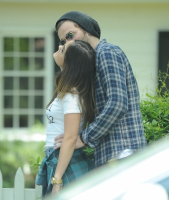 Lucy_and_Joel_Crouse_in_Los_Angeles_09-05-2014_24.jpg