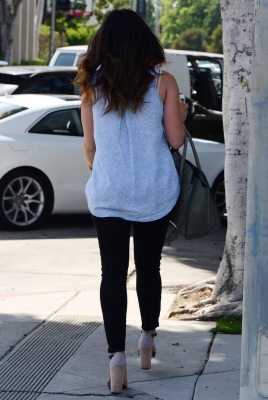 Out___About_in_West_Hollywood_08-04-2014_05.jpg