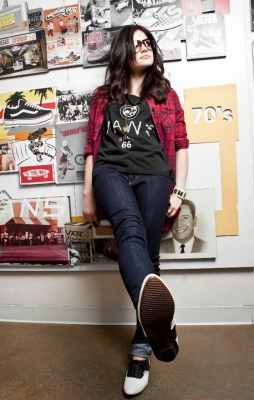 VansGirl2011-12.png