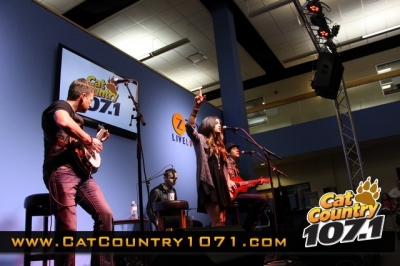 1071catcountry300114-009.jpg
