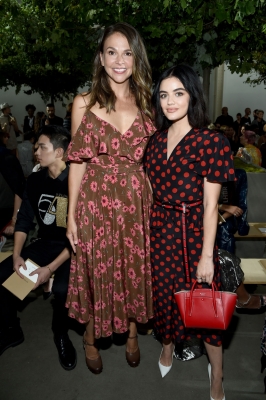 HQ
