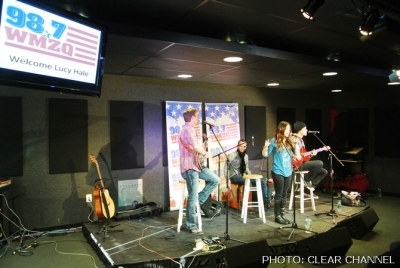 987wmzq220114-010.jpg