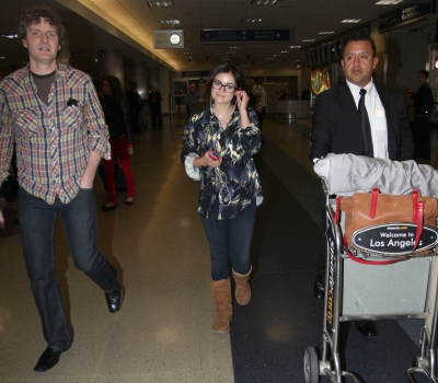 ArrivesOnLAX2012-06.jpg