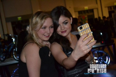 ArtShowBenefit2011-009.jpg