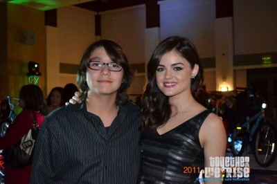 ArtShowBenefit2011-017.jpg