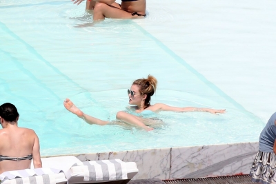 AtAPoolInRio2016-051.jpg