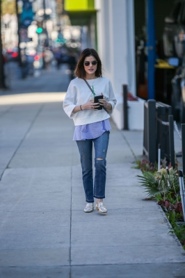 HQ
