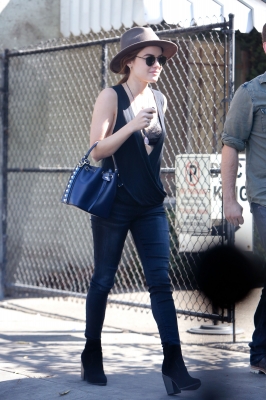 HQ
