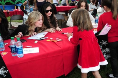 CampRonaldMcDonaldChristmasCarnival2010-003.jpg