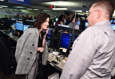 HQ
