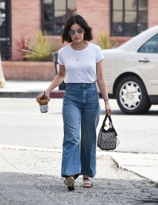 HQ
