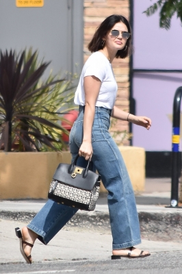 HQ
