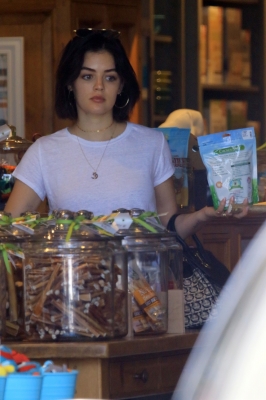 HQ
