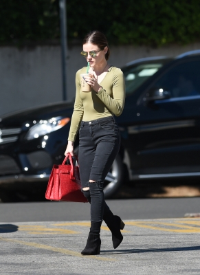 HQ

