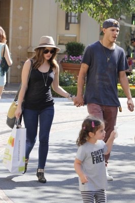 July29thShoppingAtTheGrove2012-005.jpg
