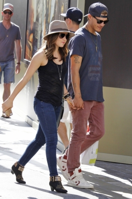 July29thShoppingAtTheGrove2012-008.jpg