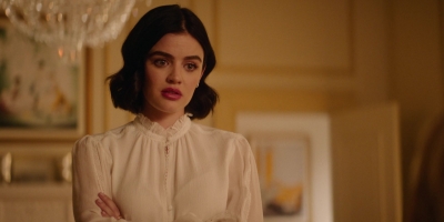 Katy_Keene_S01E10_Chapter_Ten_Gloria_1080p_AMZN_WEB-DL_DDP5_1_H_264-KiNGS_1072.jpg