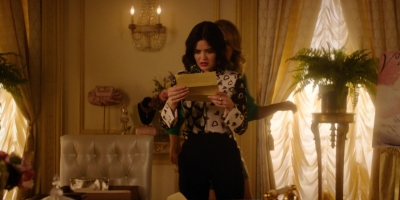Katy_Keene_S01E10_Chapter_Ten_Gloria_1080p_AMZN_WEB-DL_DDP5_1_H_264-KiNGS_2005.jpg