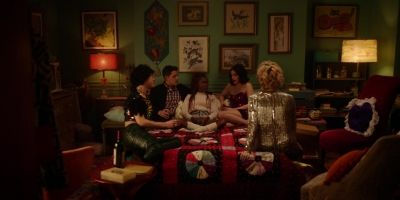 Katy_Keene_S01E10_Chapter_Ten_Gloria_1080p_AMZN_WEB-DL_DDP5_1_H_264-KiNGS_2337.jpg