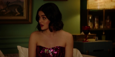 Katy_Keene_S01E10_Chapter_Ten_Gloria_1080p_AMZN_WEB-DL_DDP5_1_H_264-KiNGS_2402.jpg
