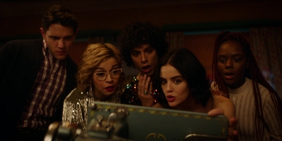 Katy_Keene_S01E10_Chapter_Ten_Gloria_1080p_AMZN_WEB-DL_DDP5_1_H_264-KiNGS_2429.jpg
