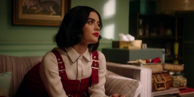 Katy_Keene_S01E12_Chapter_Twelve_Chain_of_Fools_1080p_AMZN_WEB-DL_DDP5_1_H_264-KiNGS_0336.jpg