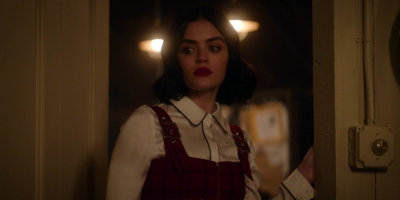 Katy_Keene_S01E12_Chapter_Twelve_Chain_of_Fools_1080p_AMZN_WEB-DL_DDP5_1_H_264-KiNGS_0454.jpg