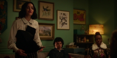 Katy_Keene_S01E12_Chapter_Twelve_Chain_of_Fools_1080p_AMZN_WEB-DL_DDP5_1_H_264-KiNGS_1431.jpg