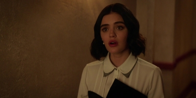 Katy_Keene_S01E12_Chapter_Twelve_Chain_of_Fools_1080p_AMZN_WEB-DL_DDP5_1_H_264-KiNGS_1536.jpg