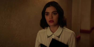 Katy_Keene_S01E12_Chapter_Twelve_Chain_of_Fools_1080p_AMZN_WEB-DL_DDP5_1_H_264-KiNGS_1567.jpg