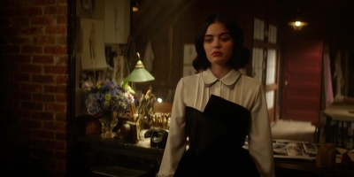 Katy_Keene_S01E12_Chapter_Twelve_Chain_of_Fools_1080p_AMZN_WEB-DL_DDP5_1_H_264-KiNGS_1725.jpg