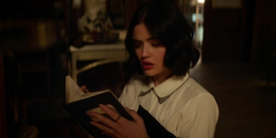 Katy_Keene_S01E12_Chapter_Twelve_Chain_of_Fools_1080p_AMZN_WEB-DL_DDP5_1_H_264-KiNGS_1876.jpg