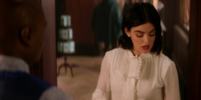 Katy_Keene_S01E13_Chapter_Thirteen_Come_Together_1080p_AMZN_WEB-DL_DDP5_1_H_264-KiNGS_0103.jpg