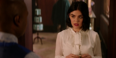 Katy_Keene_S01E13_Chapter_Thirteen_Come_Together_1080p_AMZN_WEB-DL_DDP5_1_H_264-KiNGS_0104.jpg