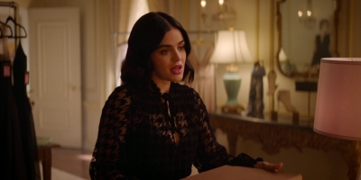 Katy_Keene_S01E13_Chapter_Thirteen_Come_Together_1080p_AMZN_WEB-DL_DDP5_1_H_264-KiNGS_0915.jpg