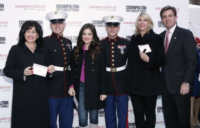 KissesForTheTroops2011-05.jpg