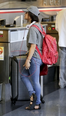 LAX30082013-12.jpg
