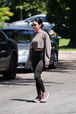LHStudioCity0408-018.jpg