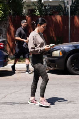 LHStudioCity0408-027.jpg