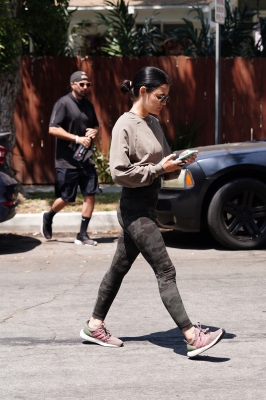 LHStudioCity0408-028.jpg