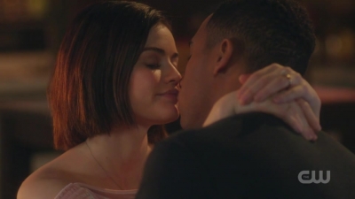 Life_Sentence_S01E10_REPACK_WEB_x264-TBS5Beztv5D_0366.jpg
