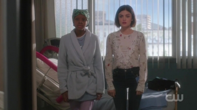 Life_Sentence_S01E10_REPACK_WEB_x264-TBS5Beztv5D_0671.jpg