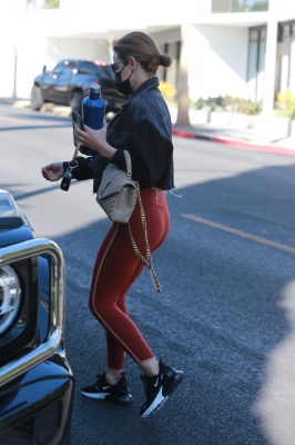 Lucy010321-014.jpg