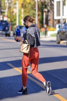 Lucy010321-020.jpg