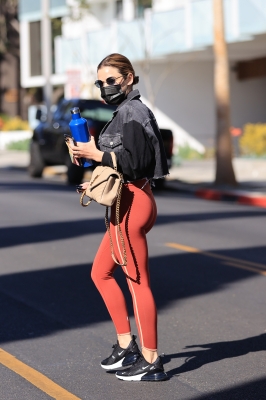Lucy010321-024.jpg