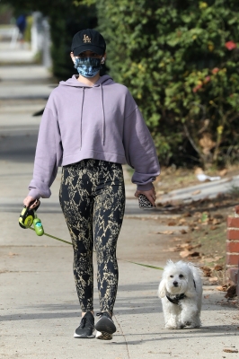 Lucy030121-011.jpg