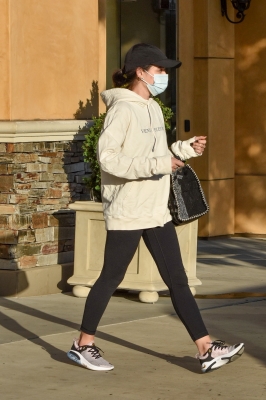 Lucy040121-002.jpg